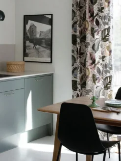 Adam och Eva beige-rosa gardiner