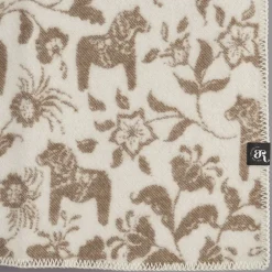 Barnfilt Leksand beige 65x95cm med dalahästar och kurbits