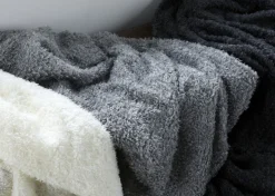 Bror Ljusgrå Fuskpäls – Mjuk Imitation av Fårpäls