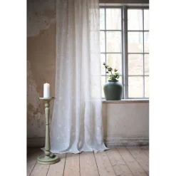 Desire offwhite gardiner – ljus och romantisk fönsterinramning