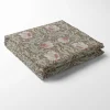 Grace brun bordsduk - Klassisk blommig Arts and Crafts design