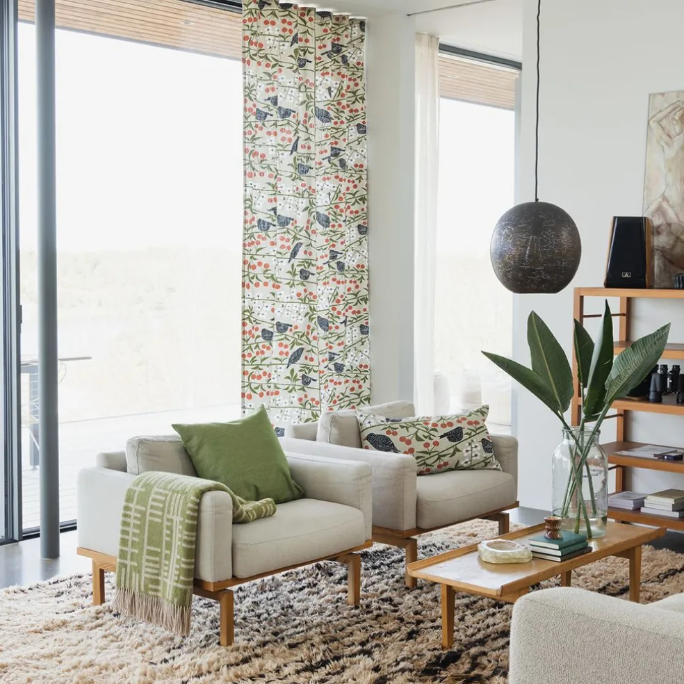 Körsbärsträdgården beige gardiner - Almedahls