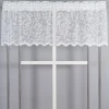 Lize offwhite spets kappmetervara 50 cm – romantisk gardinkappa