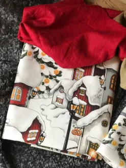 Lyckeby röd tyg