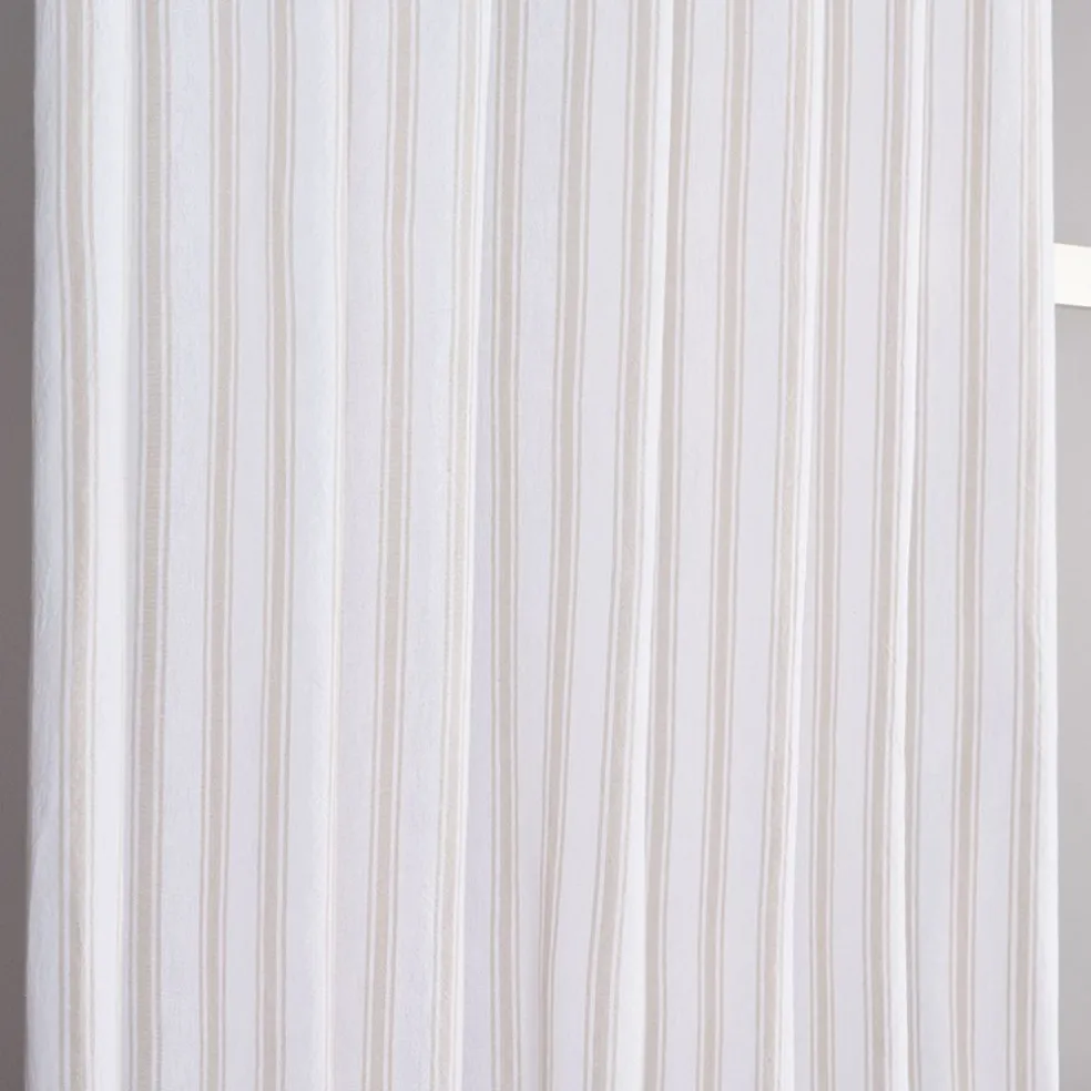Madicken beige randiga gardiner